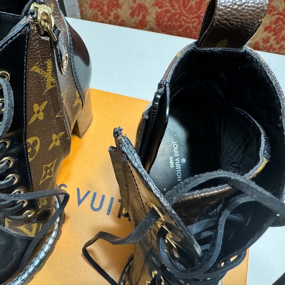 Louis Vuitton Patent Calfskin Monogram Star Trail Ankle Boots Size 37.5 Black - Picture 7 of 16